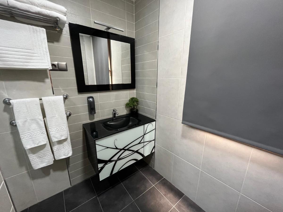 Apartamentos A Illa Redondela Exteriör bild