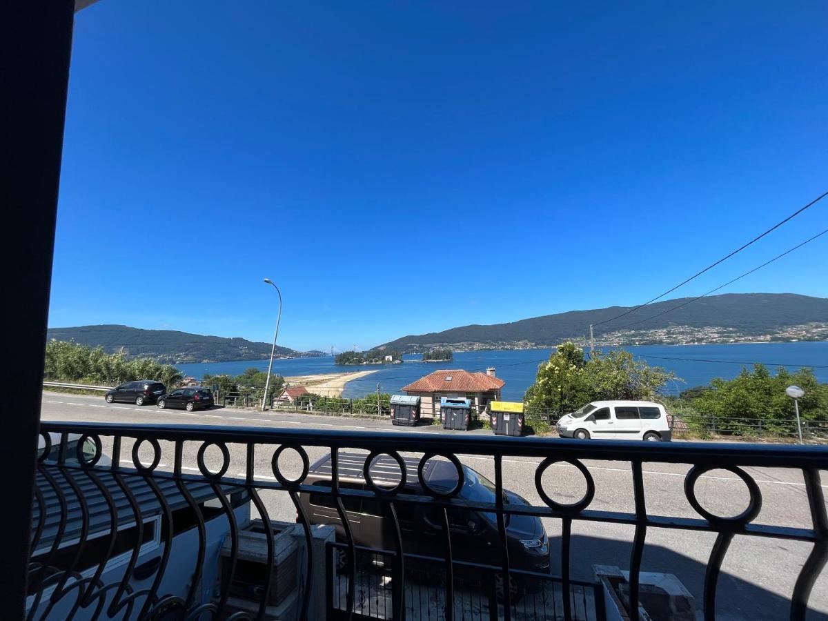 Apartamentos A Illa Redondela Exteriör bild