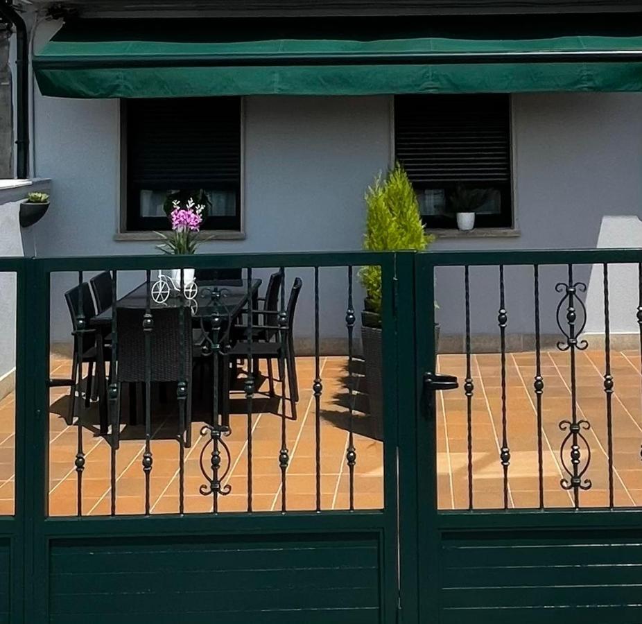 Apartamentos A Illa Redondela Exteriör bild