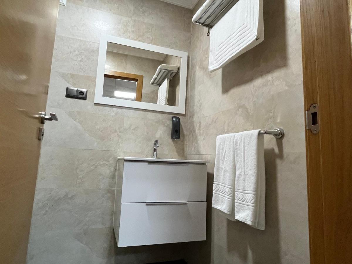 Apartamentos A Illa Redondela Exteriör bild