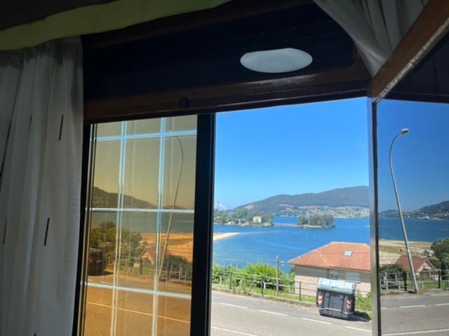 Apartamentos A Illa Redondela Exteriör bild